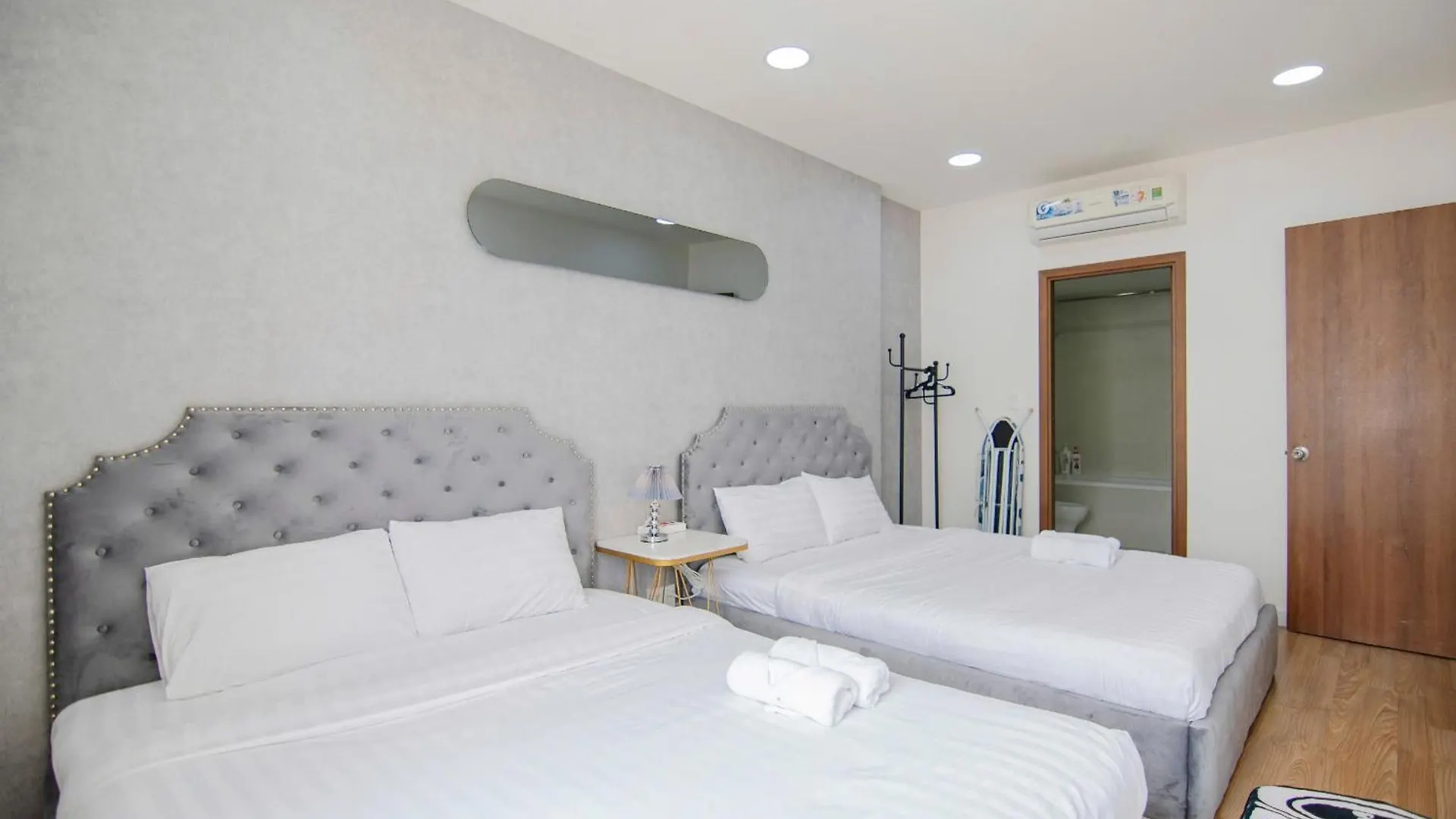 Apartment Grand Riverside Aparment 4Brs 5 Beds Near D1 Ho Chi Minh City