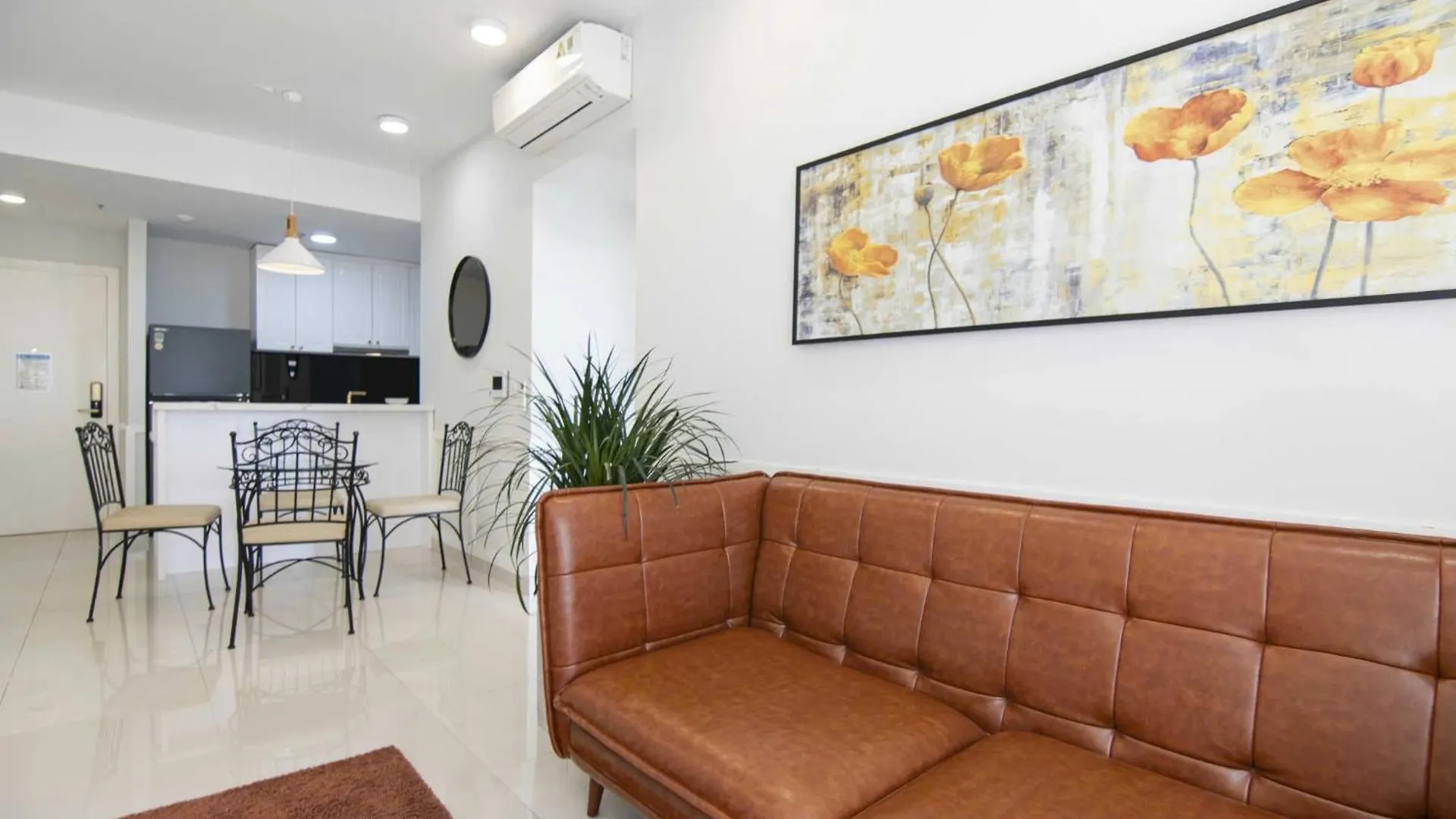Grand Riverside Aparment 4Brs 5 Beds Near D1 Ho Chi Minh City Apartment