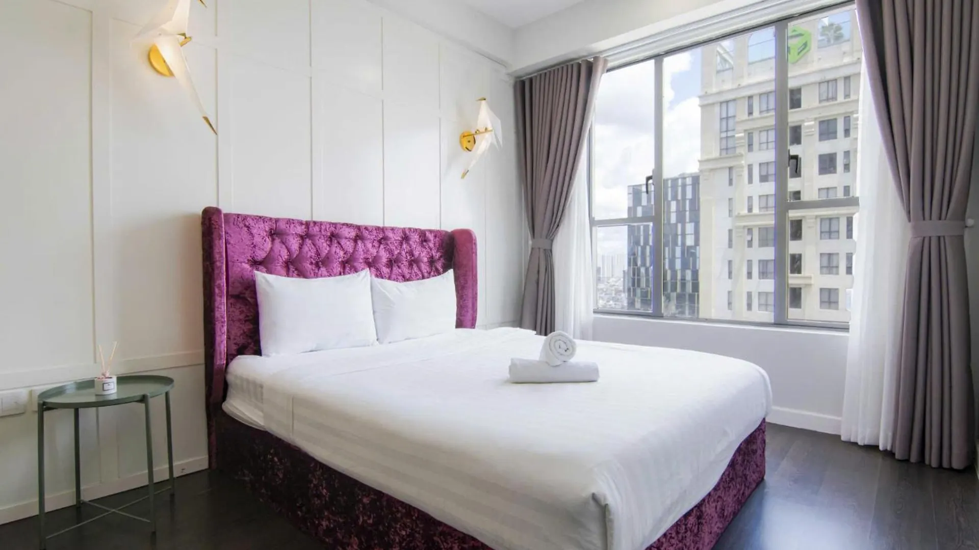 Grand Riverside Aparment 4Brs 5 Beds Near D1 Ho Chi Minh City