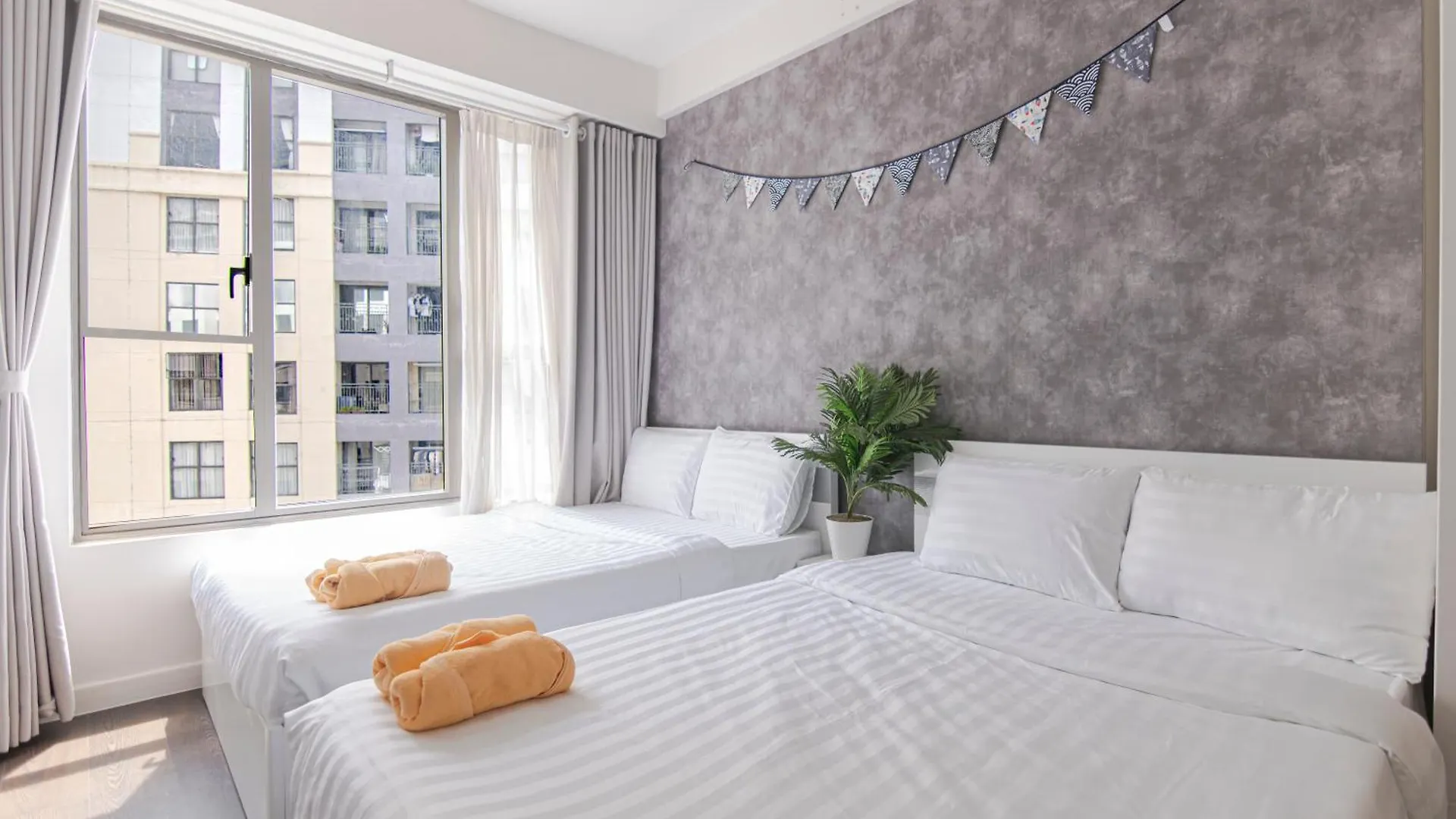 Grand Riverside Aparment 4Brs 5 Beds Near D1 Ho Chi Minh City Apartment