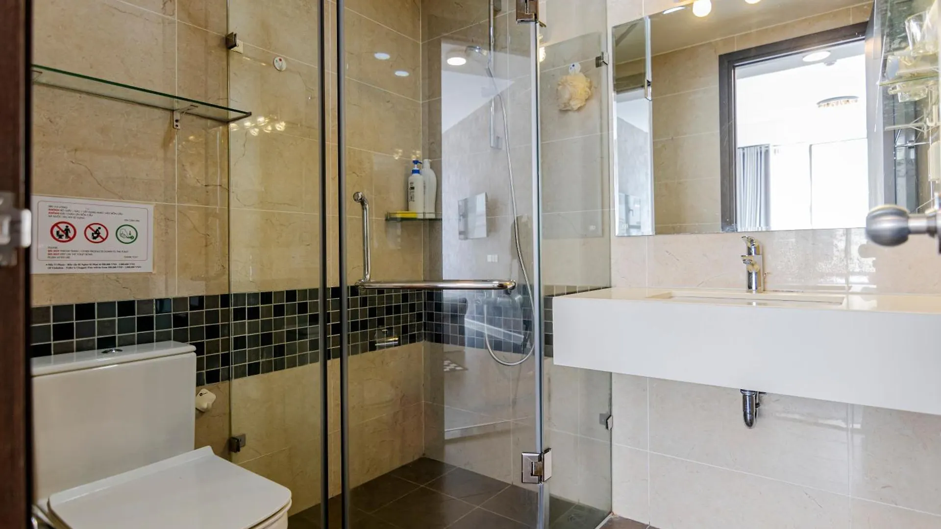 Grand Riverside Aparment 4Brs 5 Beds Near D1 Ho Chi Minh City