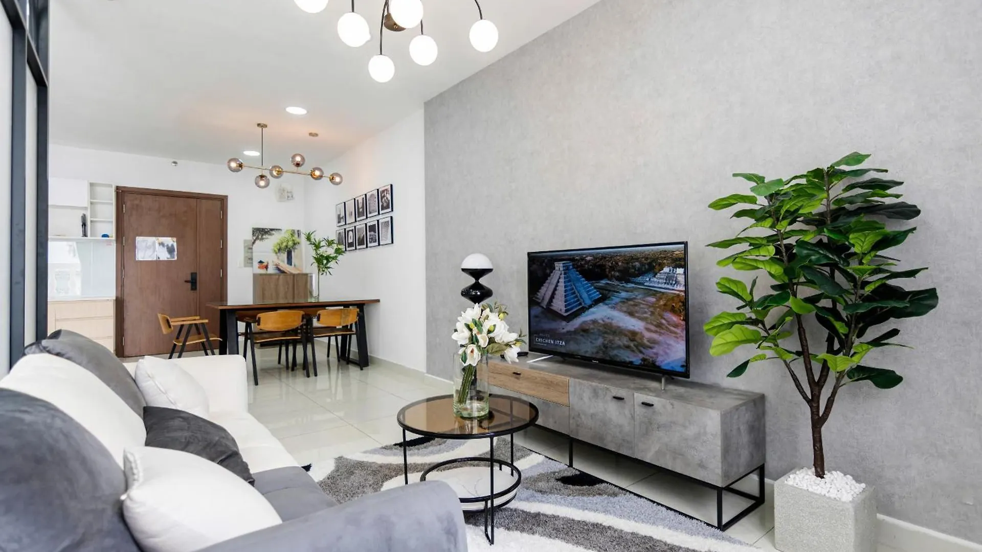 Grand Riverside Aparment 4Brs 5 Beds Near D1 Ho Chi Minh Apartament