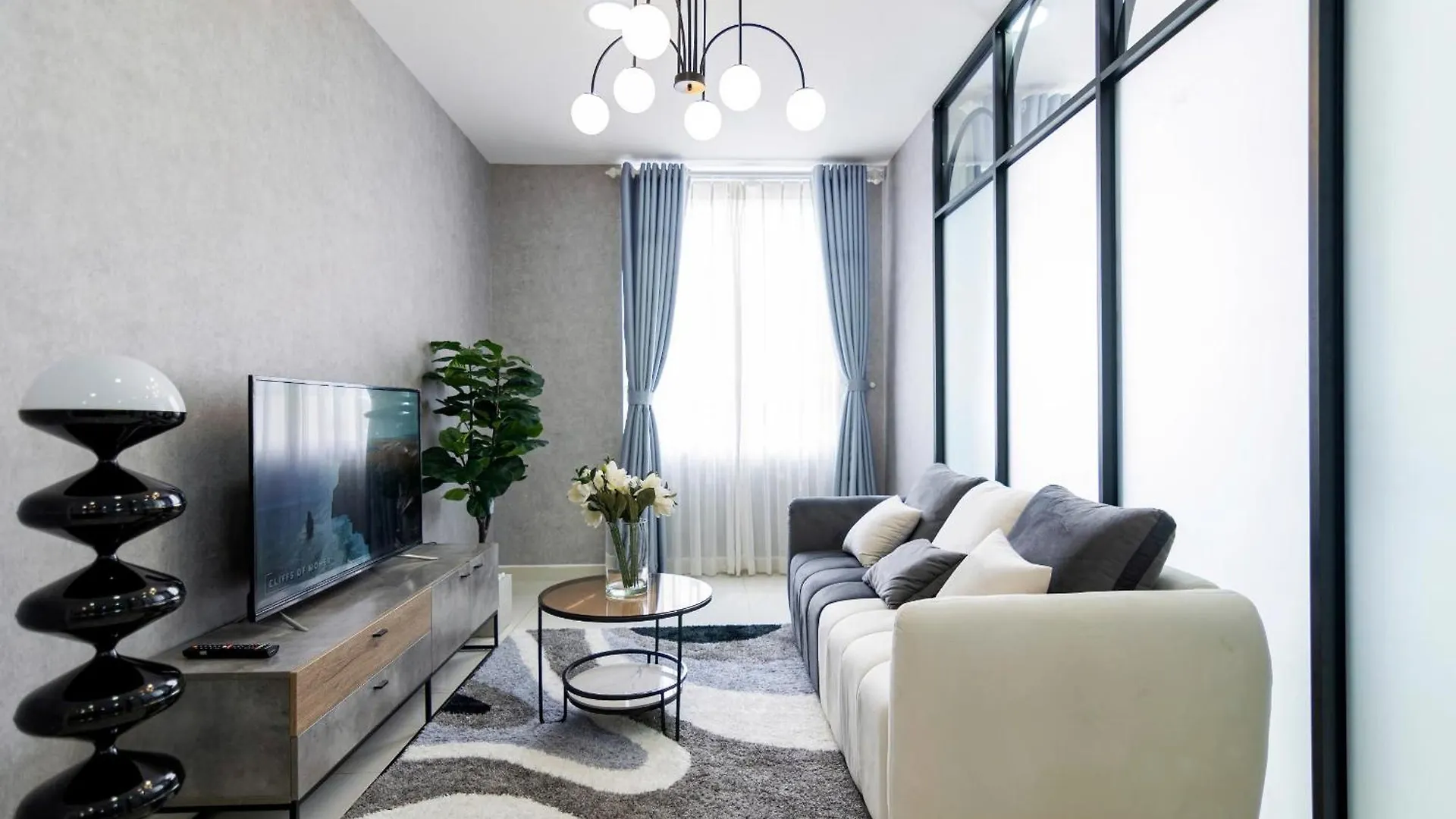 Grand Riverside Aparment 4Brs 5 Beds Near D1 Ho Chi Minh Apartament
